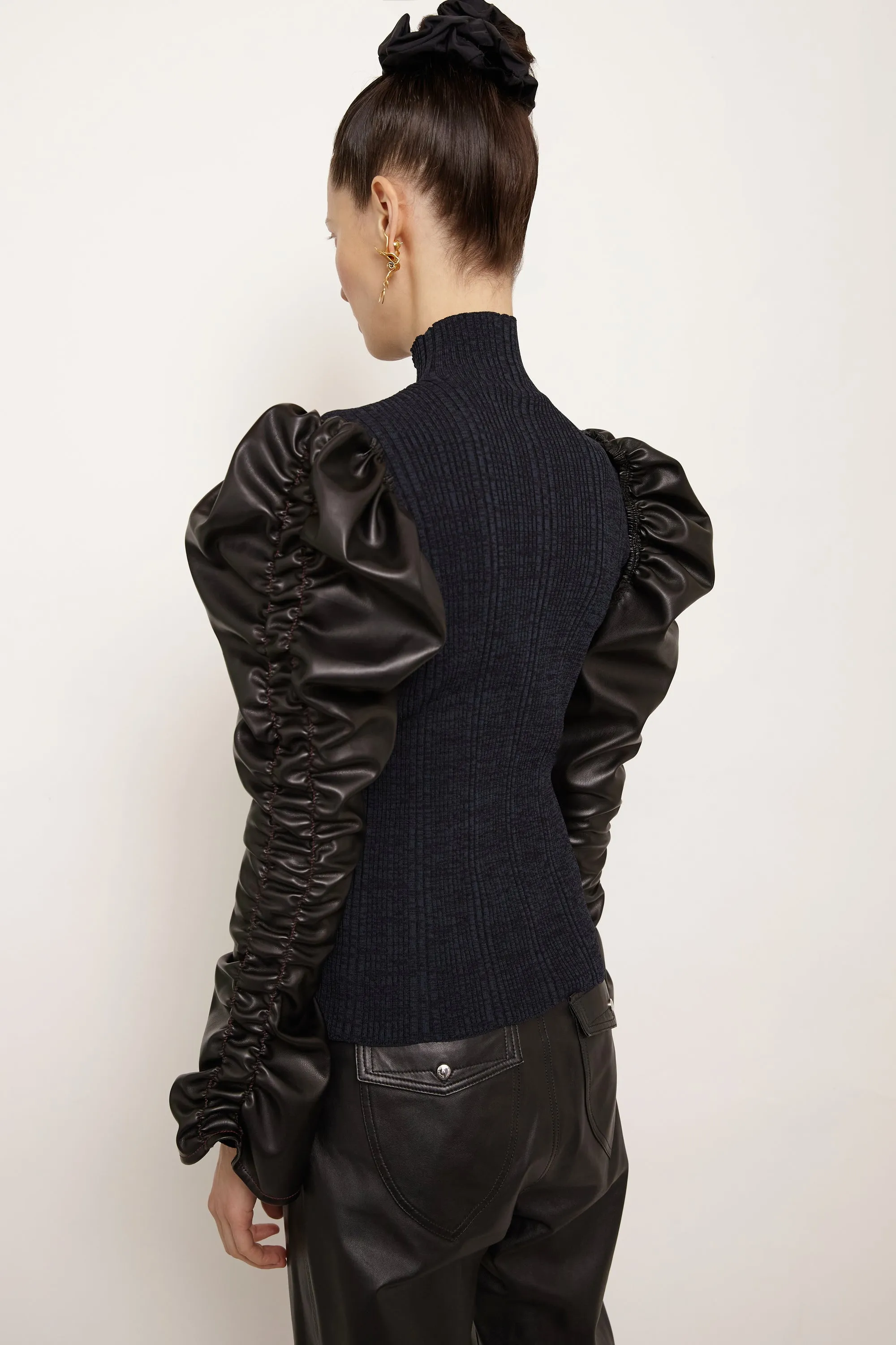 AMBLE KNIT WITH REMOVABLE SLEEVES