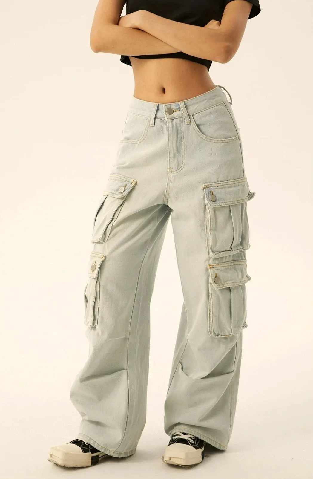 Cargo Pocketed Slim-Fit Denim Jeans