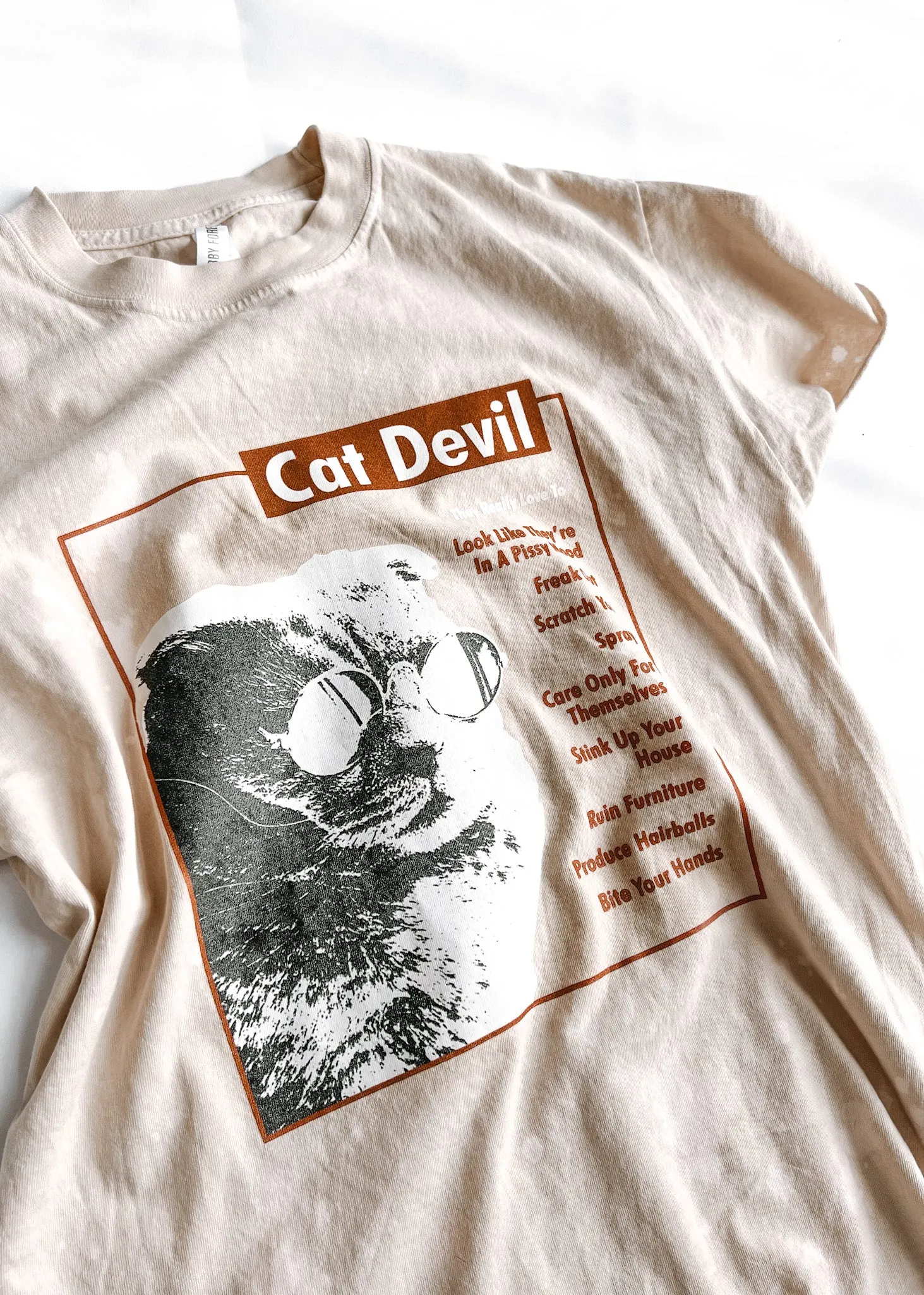 CAT DEVIL BLEACHED OUT SIDE SLIT TEE