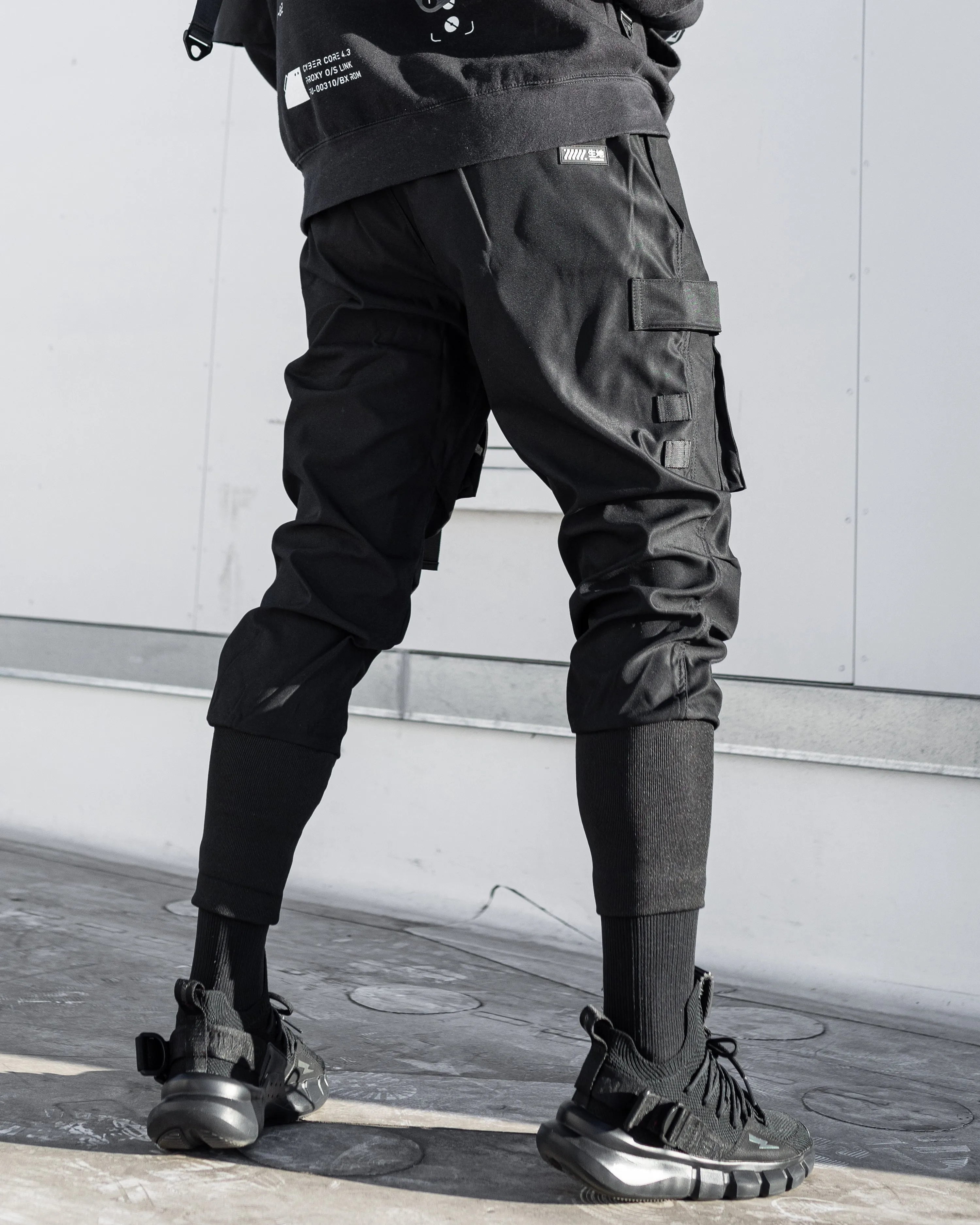 CG-Type 06N Black Cargo Pants