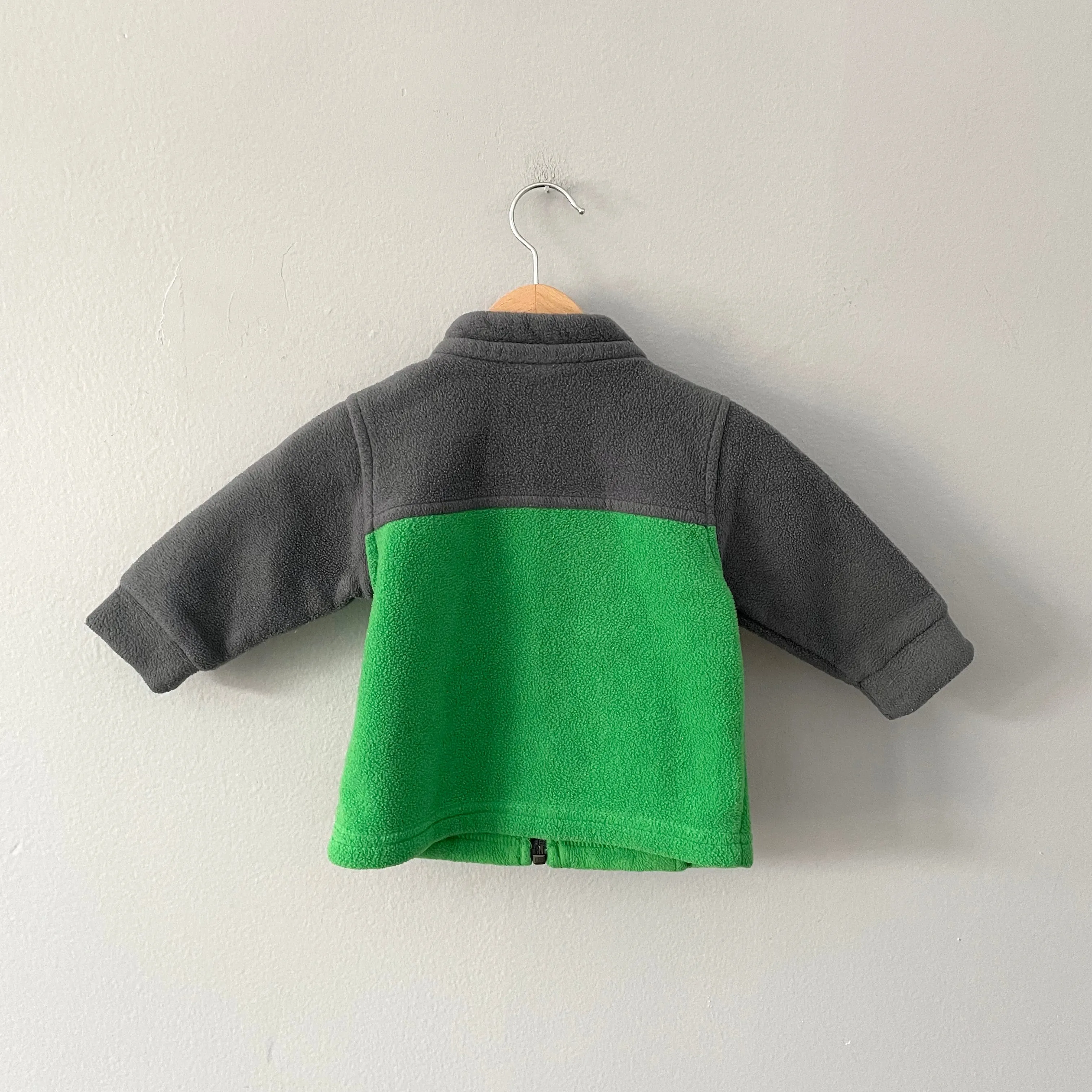 Columbia / Grey x green fleece jacket / 3-6M