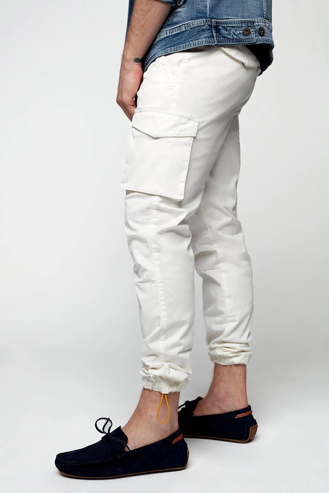 DEAN -  Slim Fit Cargo Chinos (Convertible Joggers) - Off White