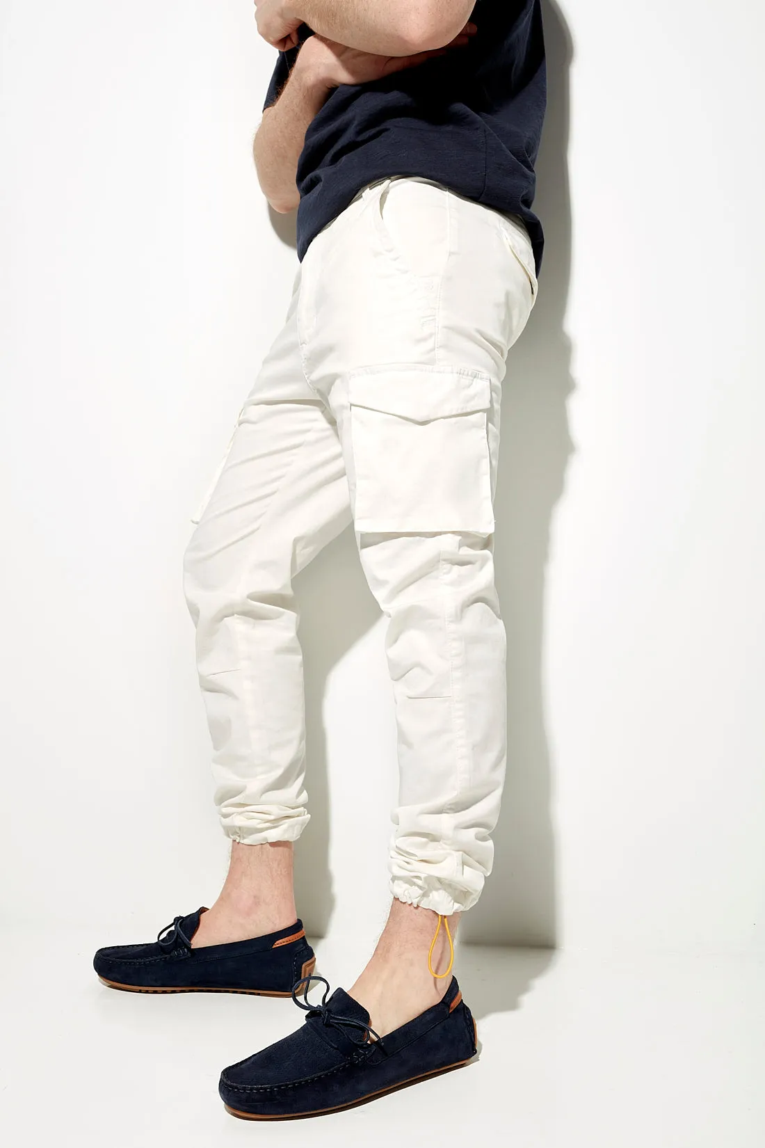 DEAN -  Slim Fit Cargo Chinos (Convertible Joggers) - Off White