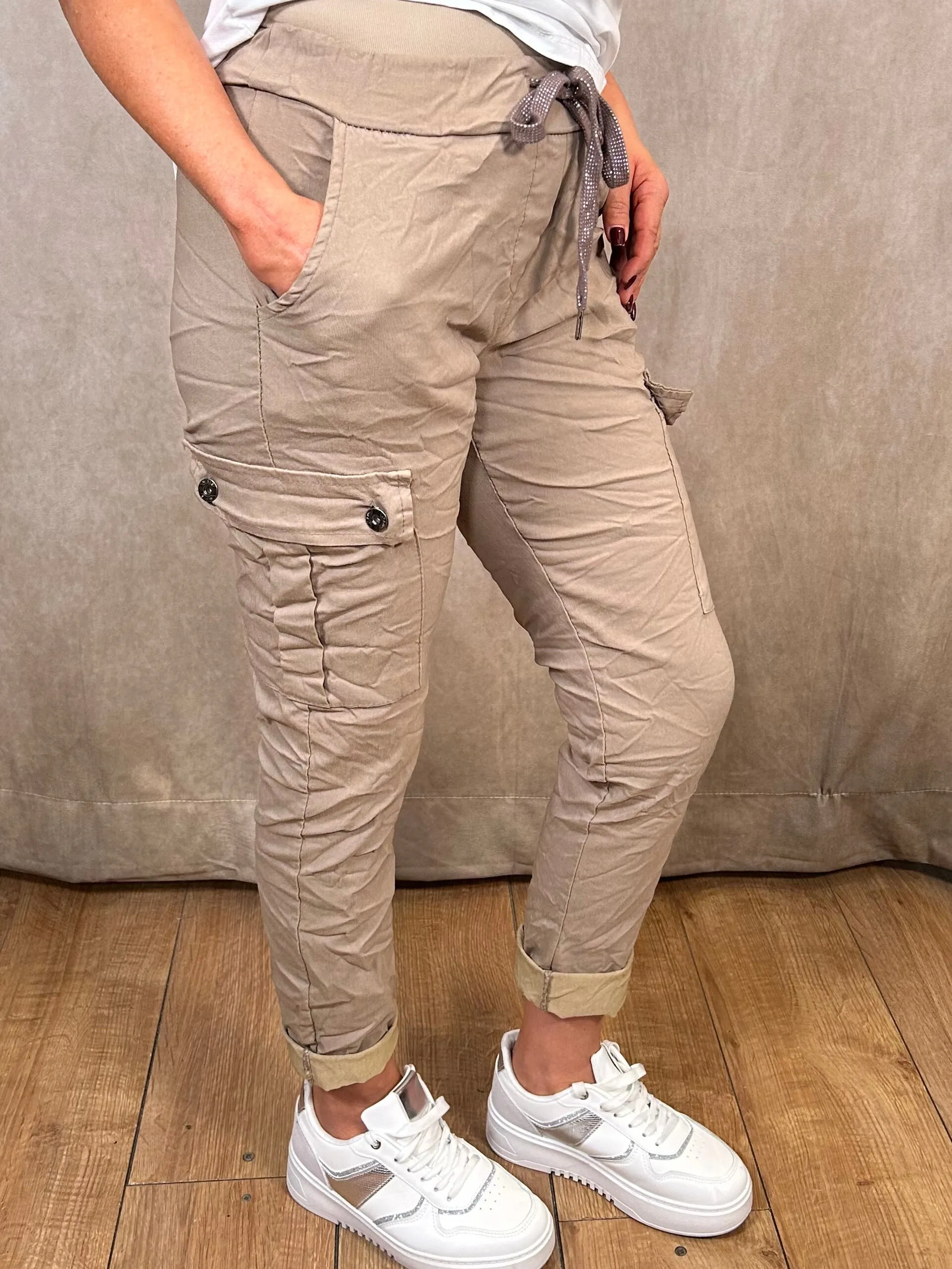 Magic Trousers With Side Pockets