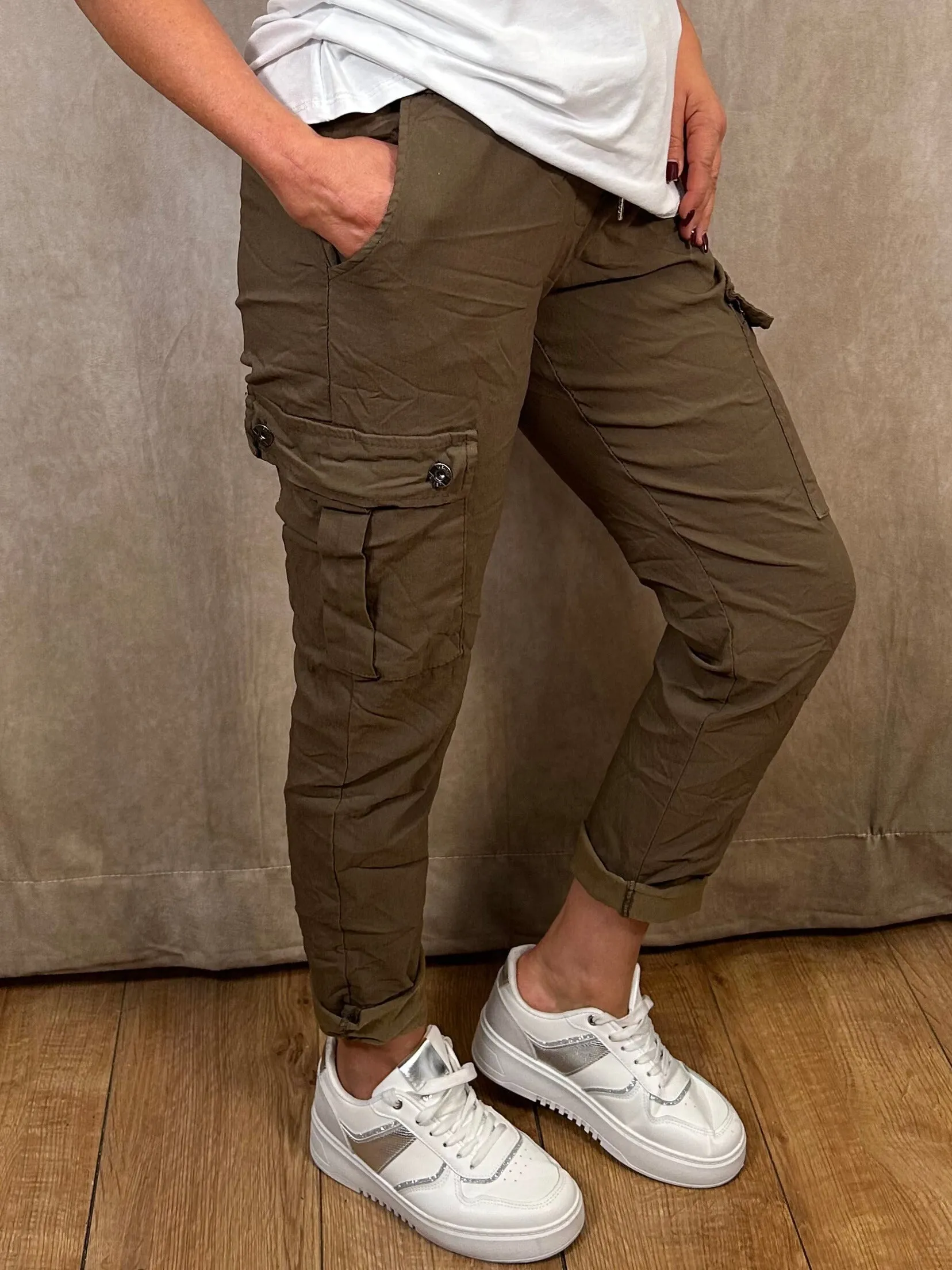 Magic Trousers With Side Pockets