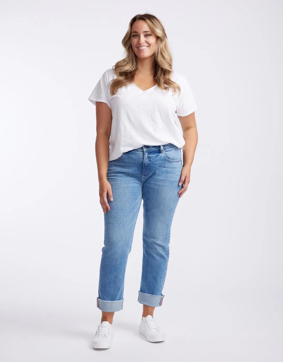 Mila Straight Leg Jean - Mid Wash