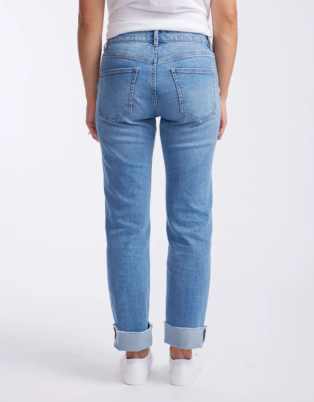 Mila Straight Leg Jean - Mid Wash