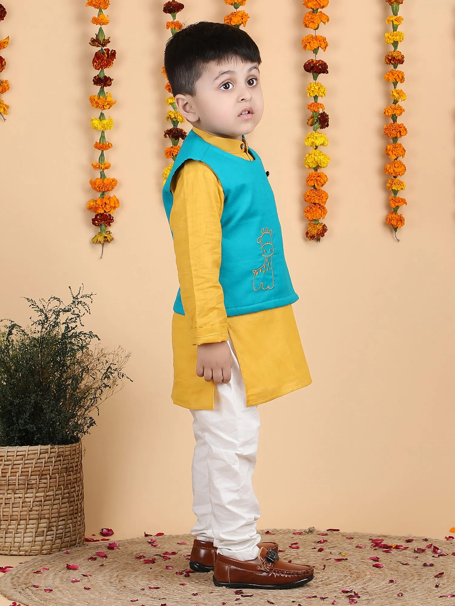 Polka Tots Full sleeves Giraffe Embroidery Koti Kurta Pyjama - Yellow