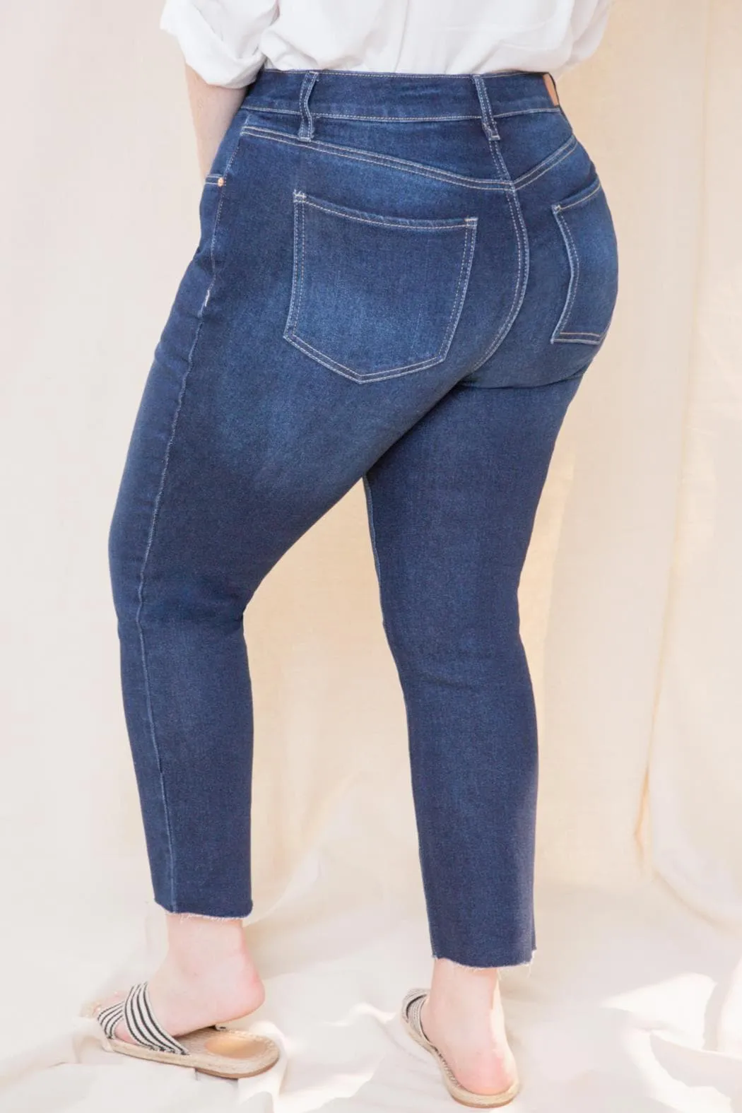 Women's Plus Size Vintage Dream High Rise Straight Leg Jeans