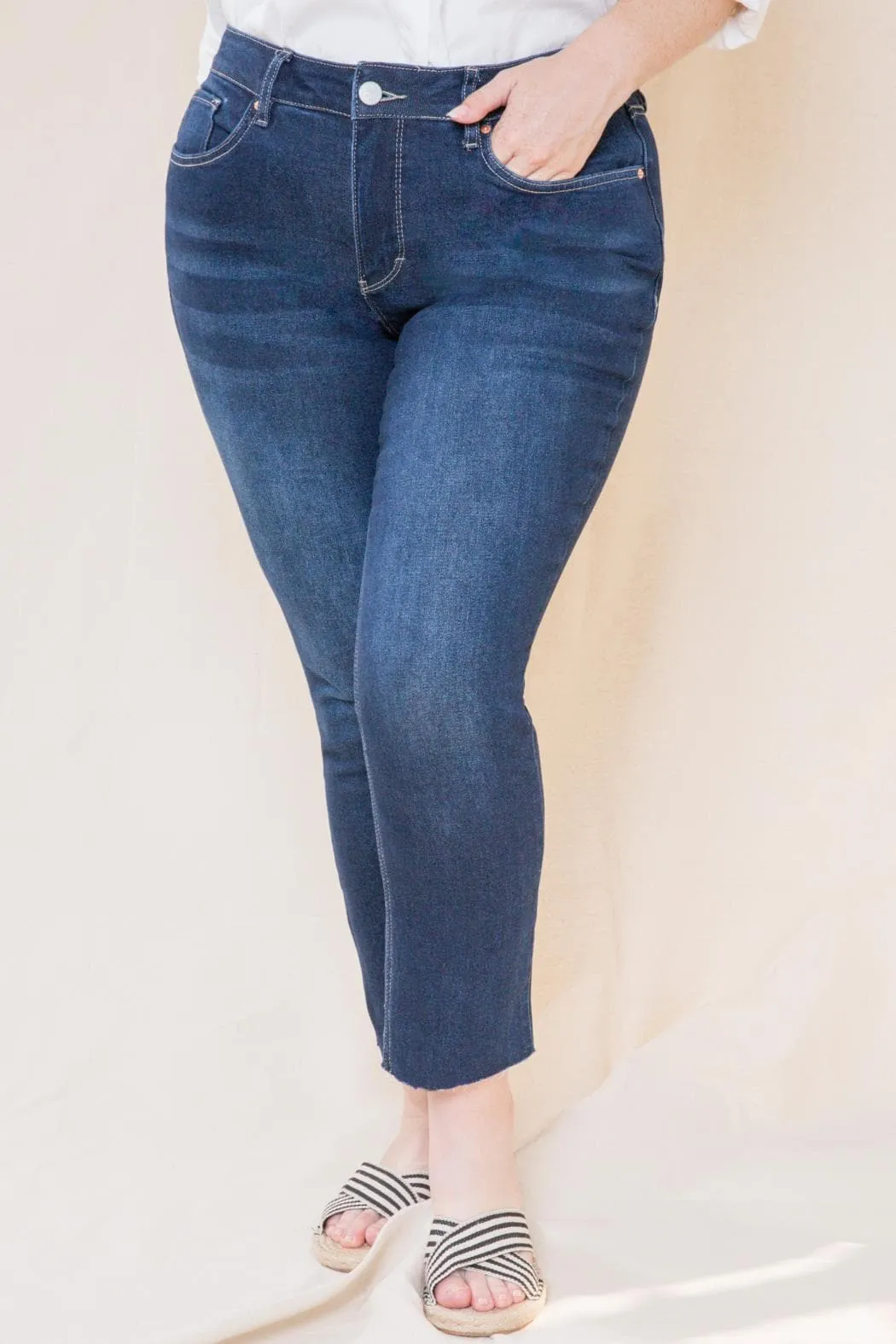 Women's Plus Size Vintage Dream High Rise Straight Leg Jeans